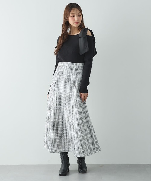 INGNI(イング)の「【WEB限定】バックレースアップツイードマーメイドスカート(スカート・レディース・ホワイト系その他7/ブラック系その他7・FREE)」の15枚目の写真