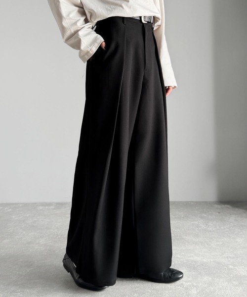 Classical Origin（クラシカルオリジン）の「インタックワイドフレアスラックス／In-Tuck Design Wide Flared Pants（スラックス・メンズ・チャコール/杢グレー/ブラック・SMALL/MEDIUM/LARGE）」の5枚目の写真