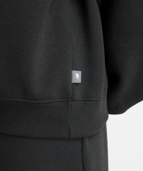 NEW BALANCE(ニューバランス)の「Linear Heritage フリースクルー(スウェット・レディース・ブラック/ライトベージュ・SMALL/MEDIUM/LARGE/X-LARGE)」の5枚目の写真