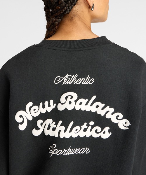 NEW BALANCE(ニューバランス)の「Linear Heritage フリースクルー(スウェット・レディース・ブラック/ライトベージュ・SMALL/MEDIUM/LARGE/X-LARGE)」の8枚目の写真