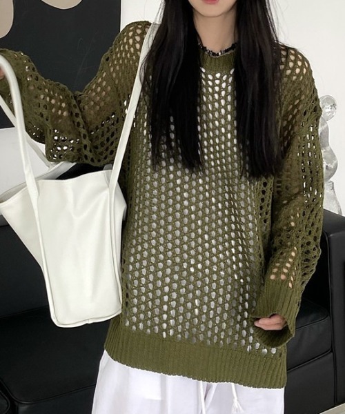 cammie(キャミー)の「メッシュ編みルーズニット(ニット/セーター・レディース・グレー/ブラック/カーキ/ホワイト・FREE)」の4枚目の写真