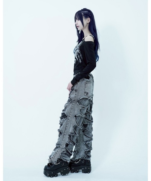 REFLEM(レフレム)の「『REFLEM/レフレム』ジップベルトオフショルL/S Tee/ロングスリーブカットソー(Tシャツ/カットソー・レディース・ホワイト/ブラック・L/M)」の5枚目の写真