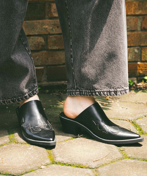 niko and...（ニコアンド）の「オリジナルウエスタンミュール（その他シューズ・レディース・ブラック/ブラウン・LARGE/MEDIUM）」の2枚目の写真