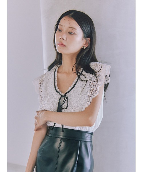 SNIDEL（スナイデル）の「エンブロイダリーレースカラーブラウス（シャツ/ブラウス・レディース・ブラック/ホワイト/ボルドー・F）」の12枚目の写真