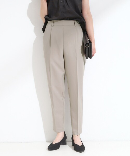 SHOO・LA・RUE(シューラルー)の「【洗える/SS-LL/美脚シルエット】すっきりきれい見え テーパードパンツ(その他パンツ・レディース・ブラック/ベージュ/チャコールグレー/オレンジ・04/03/02/01/10)」の3枚目の写真