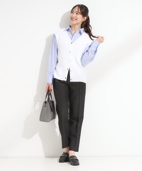 SHOO・LA・RUE(シューラルー)の「【洗える/SS-LL/美脚シルエット】すっきりきれい見え テーパードパンツ(その他パンツ・レディース・ブラック/ベージュ/チャコールグレー/オレンジ・04/03/02/01/10)」の11枚目の写真