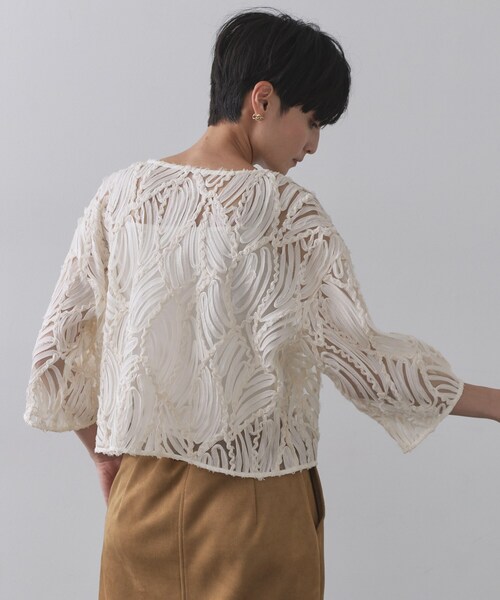 OPAQUE.CLIP(オペークドットクリップ)の「シアー刺繍レース前開きブラウス【洗濯機洗い可】(シャツ/ブラウス・レディース・ブラック/アイボリー・00)」の13枚目の写真