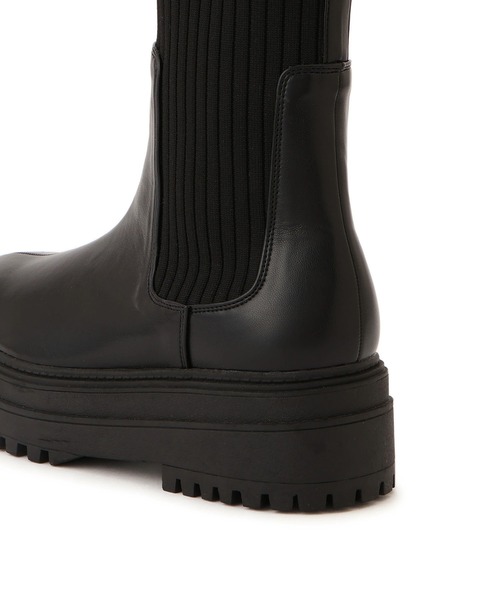 Juze(ジュゼ)の「タンクソールサイドニットブーツ(ブーツ・レディース・ブラウン/ブラック・L/M/S)」の9枚目の写真