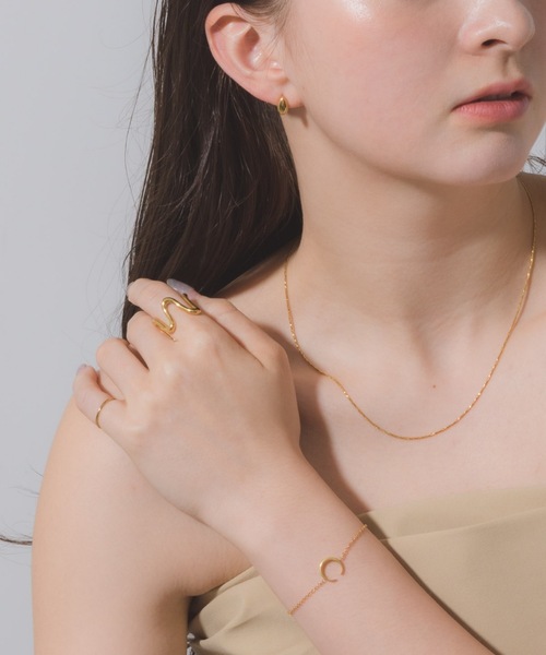 muku(ムク)の「BRACELET/NEW MOON(ブレスレット・レディース・ゴールド・FREE)」の4枚目の写真