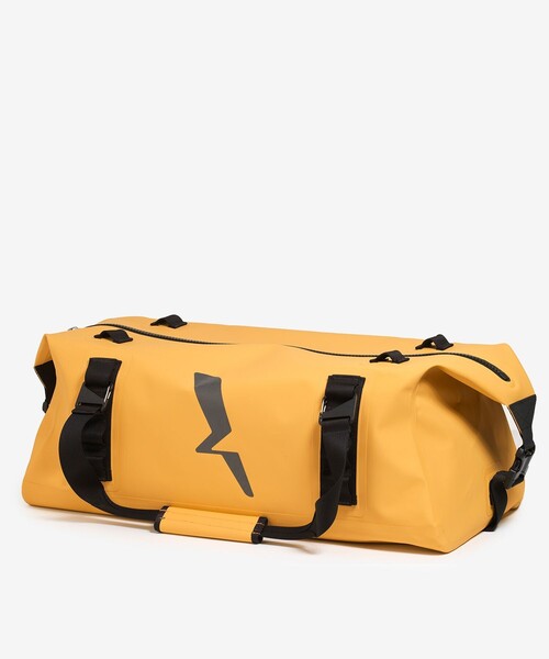 AIGLE(エーグル)の「防水 トラベルドライ ダッフルバッグ 55L(ボストンバッグ・レディース・ブラック/モスグリーン/イエロー・FREE)」の17枚目の写真
