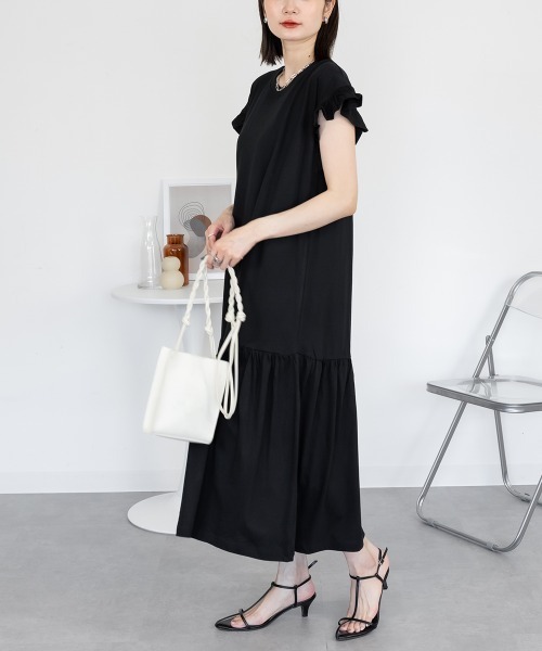 aity(アイティ)の「フレンチスリーブワンピース マキシ丈 ロング 綿100% 大きいサイズ 夏服(ワンピース・レディース・チャコール/ブラック/グレイッシュベージュ・M~L/LL~3L/4L~5L)」の16枚目の写真