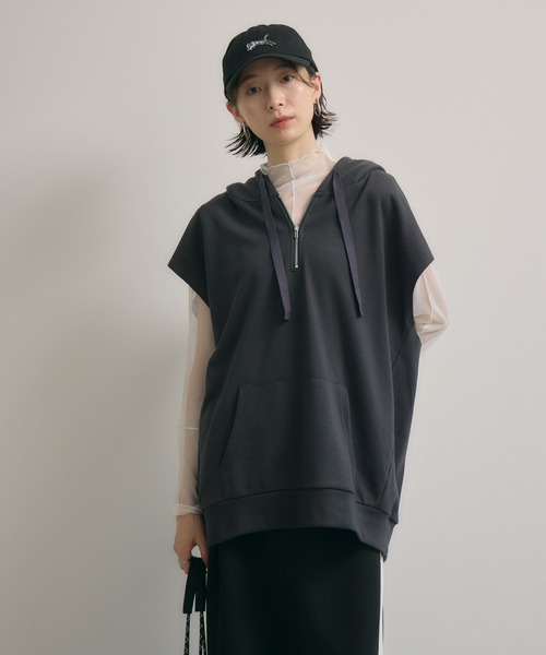 Paradise Picnic（パラダイスピクニック）の「ミニ裏毛フードベスト（ベスト・レディース・チャコールグレー/アイボリー・FREE）」の8枚目の写真