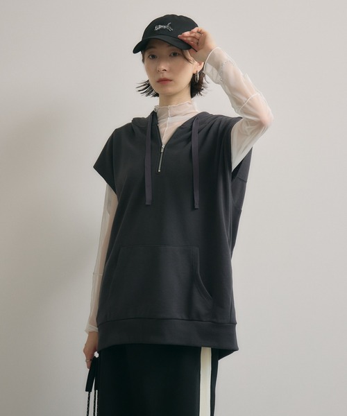 Paradise Picnic（パラダイスピクニック）の「ミニ裏毛フードベスト（ベスト・レディース・チャコールグレー/アイボリー・FREE）」の9枚目の写真