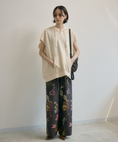 Paradise Picnic（パラダイスピクニック）の「ミニ裏毛フードベスト（ベスト・レディース・チャコールグレー/アイボリー・FREE）」の11枚目の写真