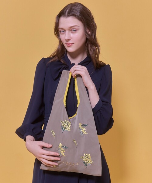 TOCCA(トッカ)の「BOUQUET DE REVE ECO BAG エコバッグ(エコバッグ/サブバッグ・レディース・ベージュ系/ネイビー系/ブラック系・F)」の2枚目の写真