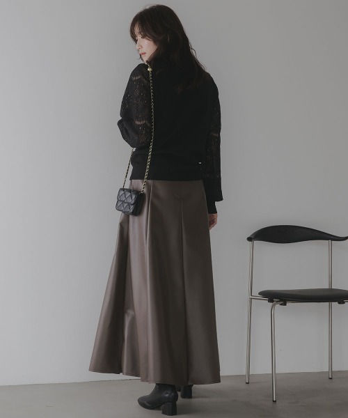 slattgir(スラットジール)の「高身長 フェイクレザーフレアスカート(トールサイズ)Essenave(スカート・レディース・ブラウン/カーキ・TM/TL/T3L/TLL)」の10枚目の写真