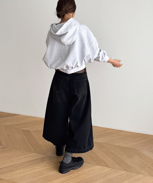 CANAL JEAN（キャナルジーン）の「diggity　クロップドフーディ（パーカー・レディース・グレー・ONE SIZE）」の3枚目の写真