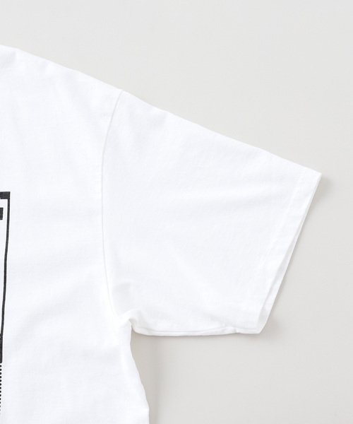 C.E(シーイー)の「C.E / シーイー cavempt MD C.Esc T(Tシャツ/カットソー・メンズ・ホワイト・MEDIUM/LARGE/X-LARGE)」の4枚目の写真