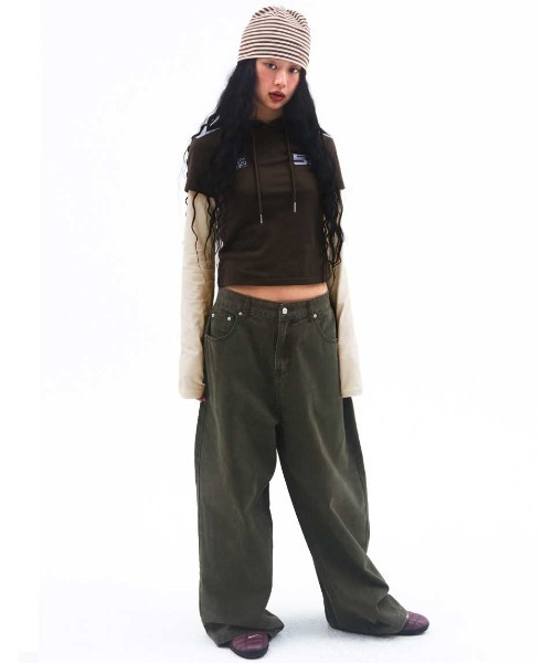 AMESWORLDWIDE(アメスワールドワイド)の「A'GEM/9 × .kom 『AMESWORLDWIDE/アメスワールドワイド』 HOODIE LAYERED LONGSLEEVE TEE/フード レイヤード長袖Tシャツ(Tシャツ/カットソー・レディース・グレー/ブラウン・FREE)」の8枚目の写真