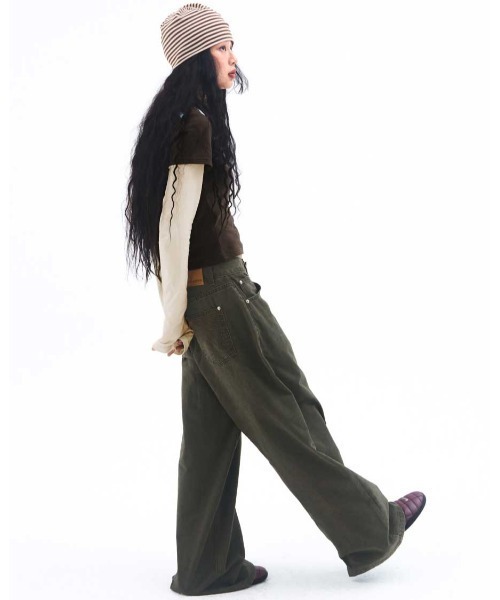 AMESWORLDWIDE(アメスワールドワイド)の「A'GEM/9 × .kom 『AMESWORLDWIDE/アメスワールドワイド』 HOODIE LAYERED LONGSLEEVE TEE/フード レイヤード長袖Tシャツ(Tシャツ/カットソー・レディース・グレー/ブラウン・FREE)」の11枚目の写真