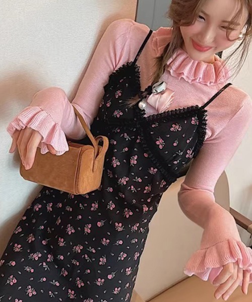 Doux Belle(ドゥーベル)の「フリルネックリブトップ(ニット/セーター・レディース・グレー/ピンク/ブルー/ホワイト/ブラック/ベージュ・FREE)」の11枚目の写真