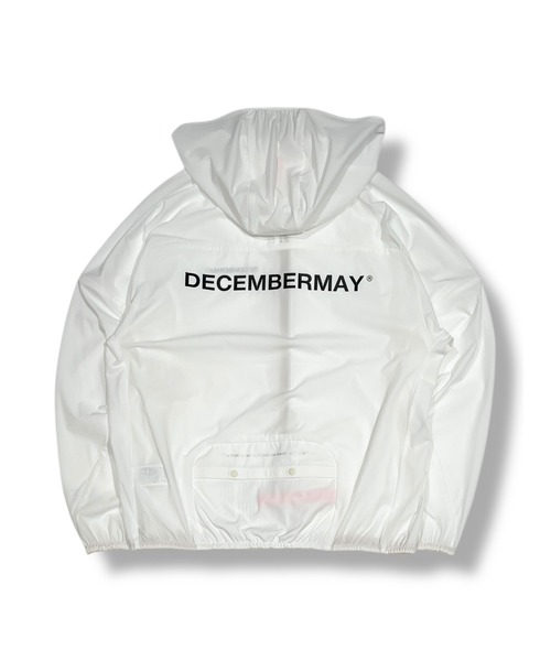 DECEMBERMAY(ディセンバーメイ)の「Waterproof compactly Jacket(ブルゾン・メンズ・ブラック/ホワイト/レッド/ベージュ・MEDIUM/LARGE/X-LARGE)」の7枚目の写真