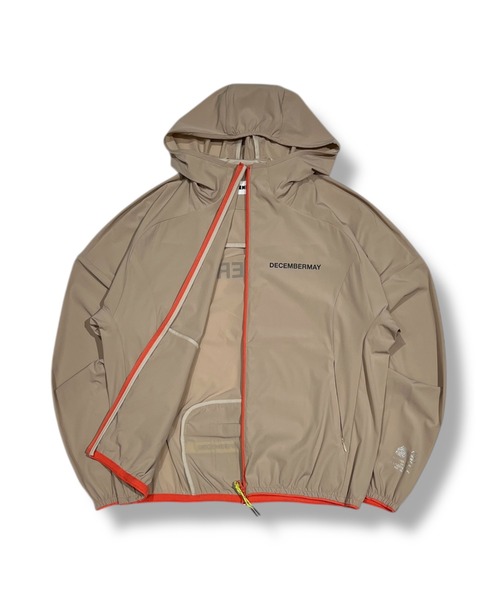 DECEMBERMAY(ディセンバーメイ)の「Waterproof compactly Jacket(ブルゾン・メンズ・ブラック/ホワイト/レッド/ベージュ・MEDIUM/LARGE/X-LARGE)」の14枚目の写真