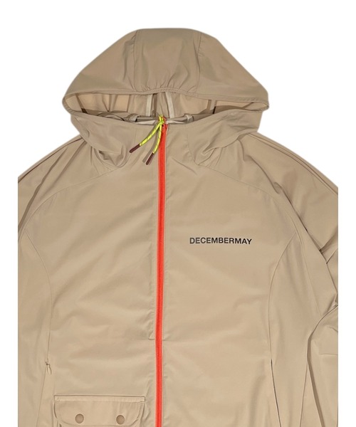 DECEMBERMAY(ディセンバーメイ)の「Waterproof compactly Jacket(ブルゾン・メンズ・ブラック/ホワイト/レッド/ベージュ・MEDIUM/LARGE/X-LARGE)」の16枚目の写真
