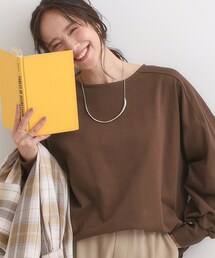 大人の抜け感 1枚で決まる ゆるロンT