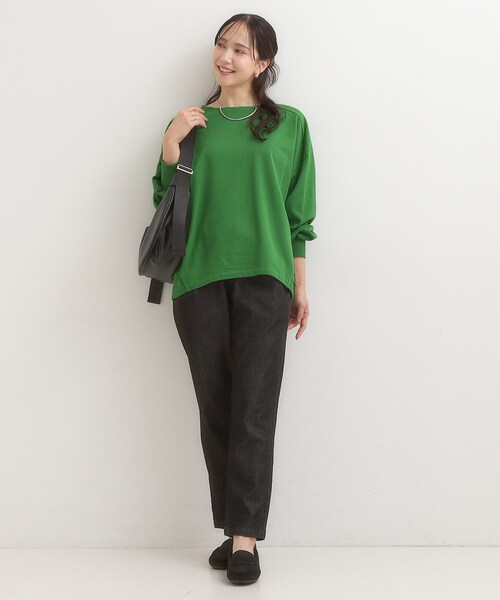 SHOO・LA・RUE（シューラルー）の「大人の抜け感 1枚で決まる ゆるロンT（Tシャツ/カットソー・レディース・グリーン/ダークブラウン/ライトベージュ/チャコールグレー/ダークオレンジ/ブルー・00）」の13枚目の写真