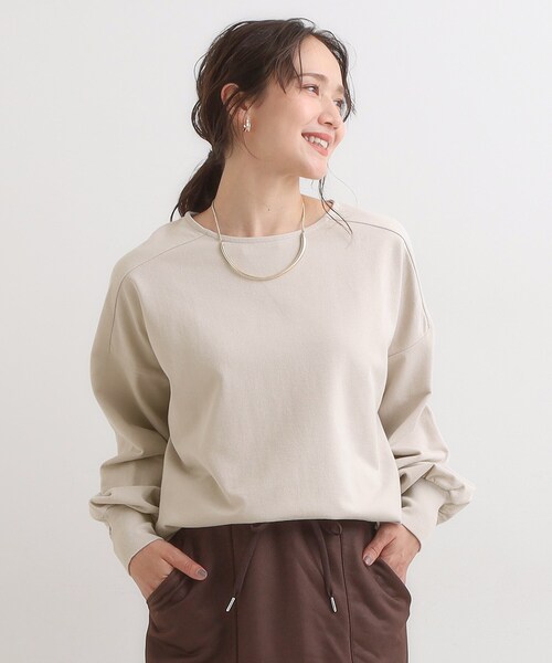 SHOO・LA・RUE（シューラルー）の「大人の抜け感 1枚で決まる ゆるロンT（Tシャツ/カットソー・レディース・グリーン/ダークブラウン/ライトベージュ/チャコールグレー/ダークオレンジ/ブルー・00）」の19枚目の写真