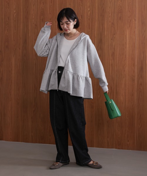 Bou Jeloud（ブージュルード）の「ペプラムフレアパーカー（パーカー・レディース・キャメル/グレー/ブラック・FREE）」の5枚目の写真