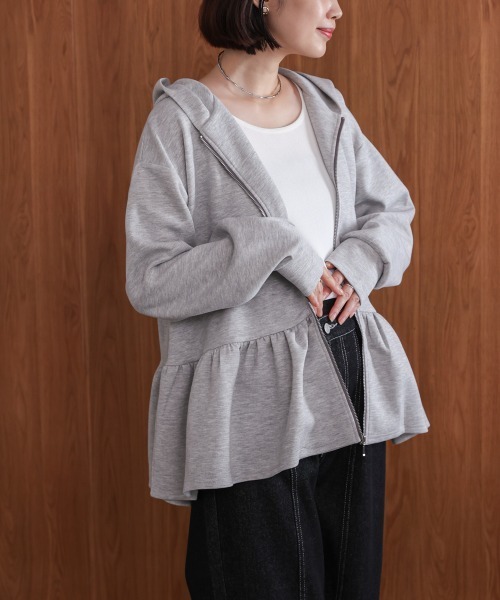 Bou Jeloud（ブージュルード）の「ペプラムフレアパーカー（パーカー・レディース・キャメル/グレー/ブラック・FREE）」の10枚目の写真