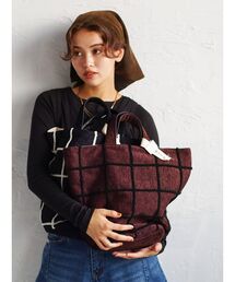 FIKA.（フィーカ）の「Loop embroidered plaid pattern bag（トートバッグ）」