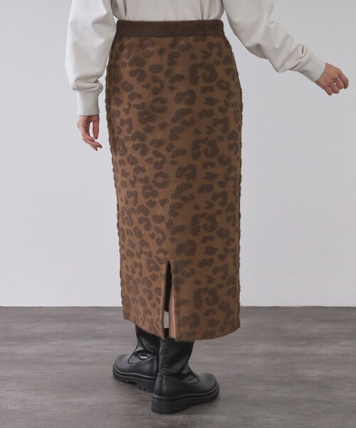 OPAQUE.CLIP（オペークドットクリップ）の「レオパードジャカードニットスカート【洗濯機OK】（スカート・レディース・チャコール/ダークブラウン系・38/40）」の15枚目の写真