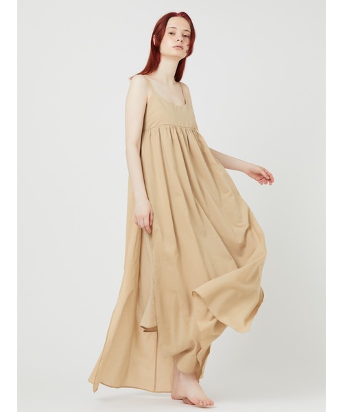 KEnTe(ケンテ)の「Side Slit Maxi One Piece(ワンピース・レディース・ベージュ/ブラック/オリーブ/ブラウン・FREE/SHORT)」の5枚目の写真