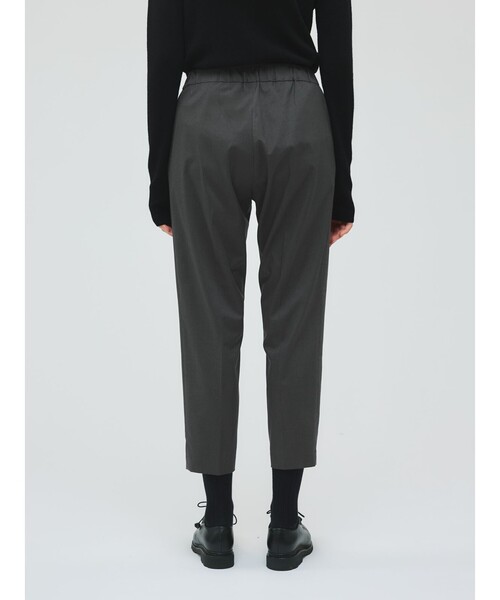 mizuiroind（ミズイロインド）の「mizuiro ind T/Rセンタープレスパンツ（その他パンツ・レディース・ベージュ/ライトグレー/ブラック/チャコールグレー・1/2）」の5枚目の写真