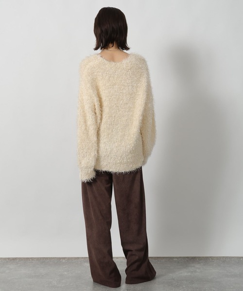 LAKOLE（ラコレ）の「ネップフェザーVネックカーディガン / 587293（カーディガン/ボレロ・レディース・アイボリー/チャコール/ブラウン・FREE）」の14枚目の写真