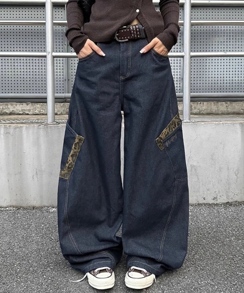 yuue' ( wear )（ユーイ）の「レオパードデザインポケットカーブワイドデニムパンツ（デニムパンツ・レディース・ブルー系その他・S/M/L）」の2枚目の写真