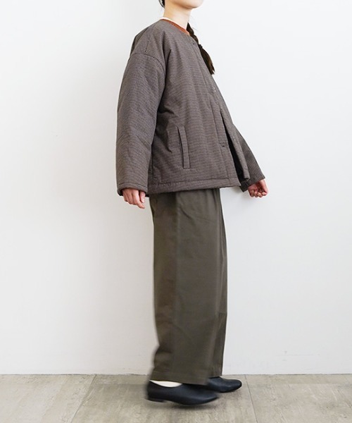 美品✨オローネ　フォーカスウォームコート　ノーカラーコート　グレー フォーカスウォームショートコート（ノーカラーコート）｜オローネ