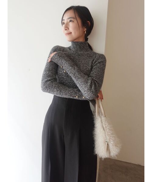 LAGUNAMOON（ラグナムーン）の「【WEB限定】メランジタートルニット（ニット/セーター・レディース・ベージュ/ライトグリーン/ブラック・FREE）」の16枚目の写真