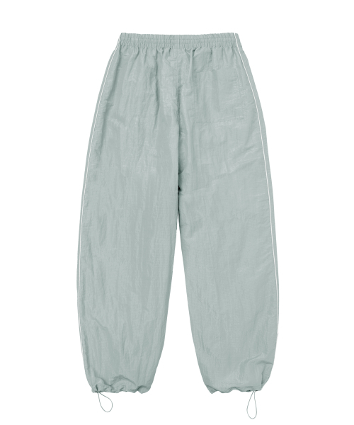 F.ILLUMINATE(フィルミネイト)の「パイピングラインナイロンパンツ-ライトグレー(スウェットパンツ・レディース・その他・SMALL/MEDIUM/LARGE)」の2枚目の写真