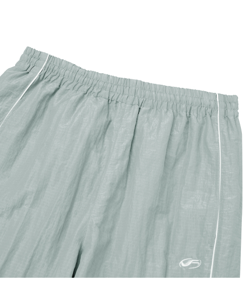 F.ILLUMINATE(フィルミネイト)の「パイピングラインナイロンパンツ-ライトグレー(スウェットパンツ・レディース・その他・SMALL/MEDIUM/LARGE)」の8枚目の写真