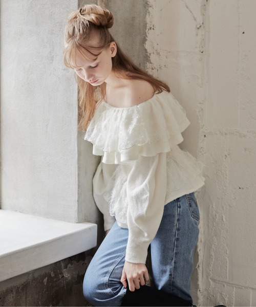 etre loin（エトルワン）の「Shiny lace frill knit top（ニット/セーター・レディース・グレー/ホワイト/ベージュ・M）」の2枚目の写真