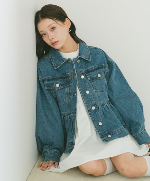 VANNIE U(ヴァニーユー)の「フリルペプラムデニムジャケット(デニムジャケット・レディース・ライトブルー/ブルー・FREE)」の5枚目の写真