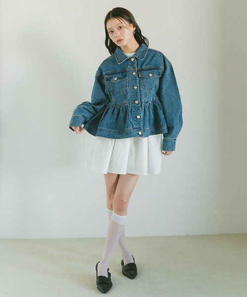VANNIE U(ヴァニーユー)の「フリルペプラムデニムジャケット(デニムジャケット・レディース・ライトブルー/ブルー・FREE)」の6枚目の写真