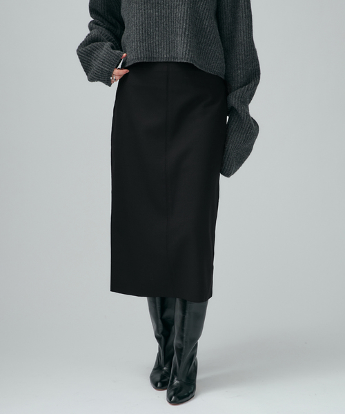 VERMEIL par iena（ヴェルメイユパーイエナ）の「woolギャバ I line スカート（スカート・レディース・ブラック/ブラウン・36/38）」の3枚目の写真