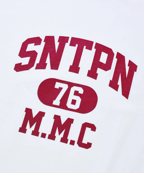 SAINTPAIN(セイントペイン)の「SP SNTPN ロゴTシャツ-ホワイトレッド(Tシャツ/カットソー・レディース・その他・LARGE/MEDIUM/X-LARGE)」の3枚目の写真