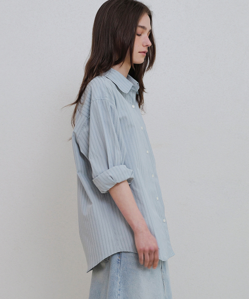 ANDNEEDS(アンドニーズ)の「Post seersucker shirt (sky blue)(シャツ/ブラウス・レディース・その他・FREE)」の3枚目の写真
