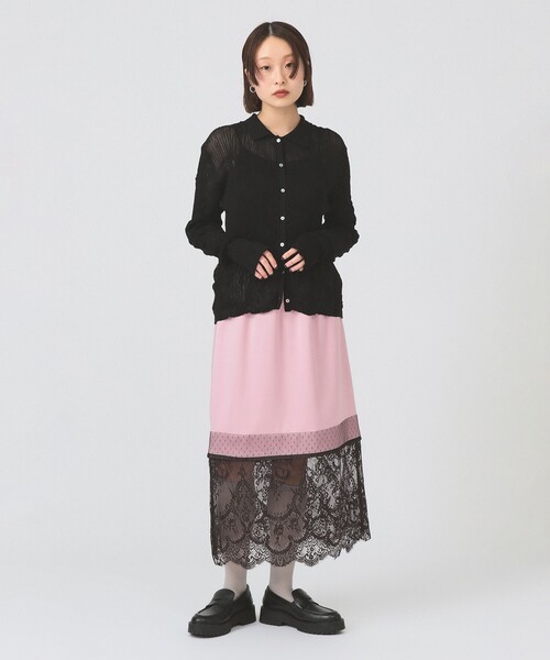 Ray BEAMS（レイビームス）の「サテン レースキリカエ タイト スカート（スカート・レディース・ピンク/ダークブラウン・0/1）」の7枚目の写真